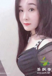 白云大胸妹