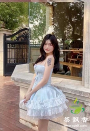 可爱幼师美女